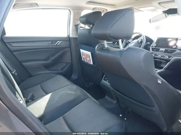 1HGCV3F49JA000764 2018 HONDA ACCORD - Image 8