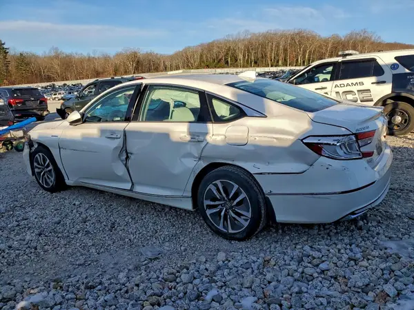 1HGCV3F49JA010663 2018 HONDA ACCORD - Image 2