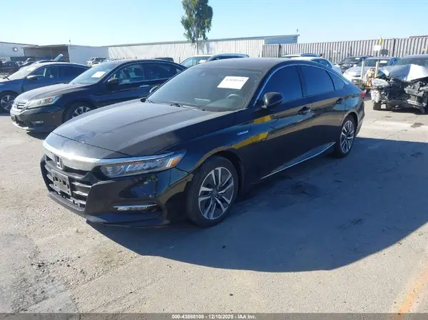 1HGCV3F49LA004039 2020 HONDA ACCORD - Image 2