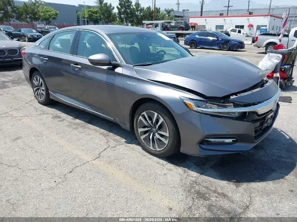 1HGCV3F4XJA000692 2018 HONDA ACCORD - Image 1