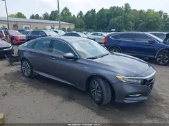 1HGCV3F4XJA000725 2018 HONDA ACCORD