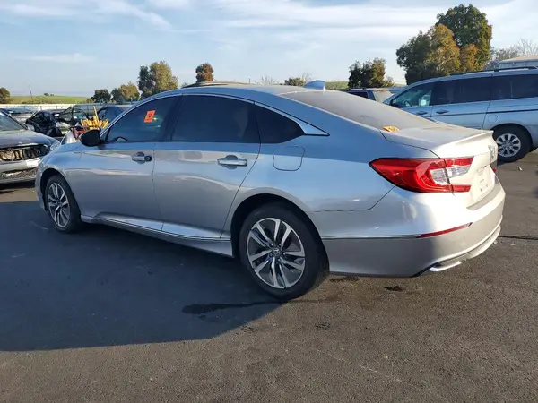1HGCV3F4XLA005555 2020 HONDA ACCORD - Image 2