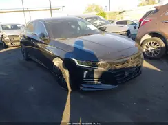 1HGCV3F50JA010902 2018 HONDA ACCORD