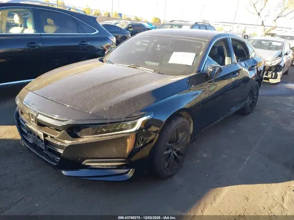 1HGCV3F50JA010902 2018 HONDA ACCORD - Image 2