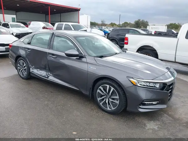 1HGCV3F52JA004938 2018 HONDA ACCORD - Image 1