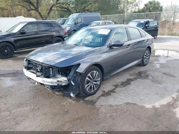 1HGCV3F52JA004972 2018 HONDA ACCORD - Image 2