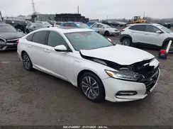 1HGCV3F52JA015454 2018 HONDA ACCORD