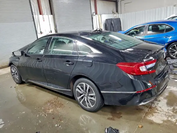 1HGCV3F52JA016328 2018 HONDA ACCORD - Image 2