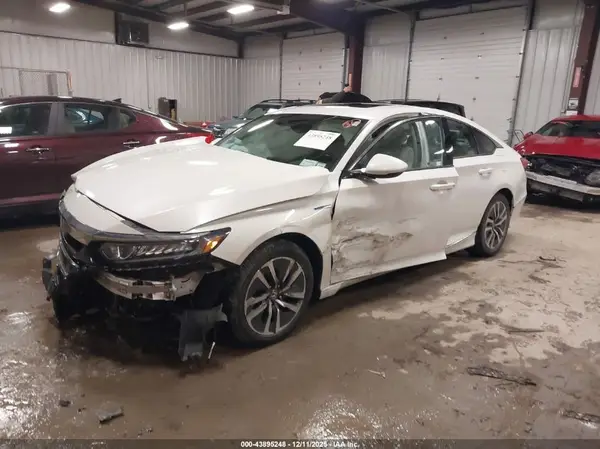 1HGCV3F52LA016736 2020 HONDA ACCORD - Image 2
