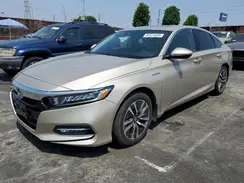 1HGCV3F53JA000901 2018 HONDA ACCORD