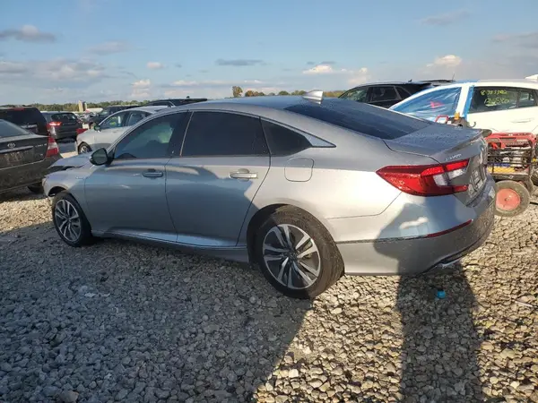 1HGCV3F53JA003877 2018 HONDA ACCORD - Image 2
