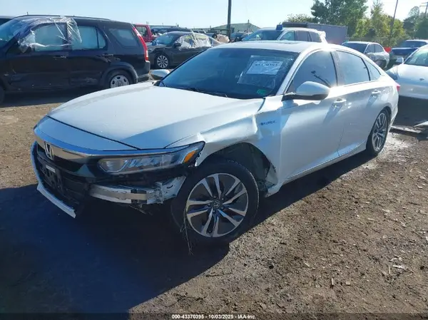 1HGCV3F53JA005144 2018 HONDA ACCORD - Image 2