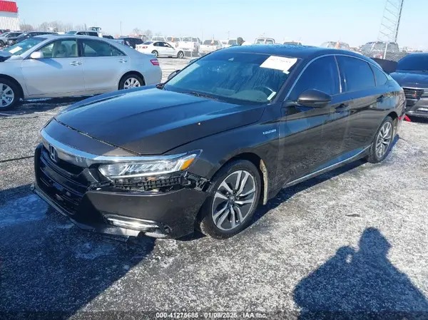 1HGCV3F53JA013129 2018 HONDA ACCORD - Image 2