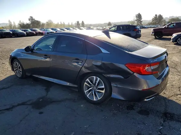 1HGCV3F53JA015916 2018 HONDA ACCORD - Image 2