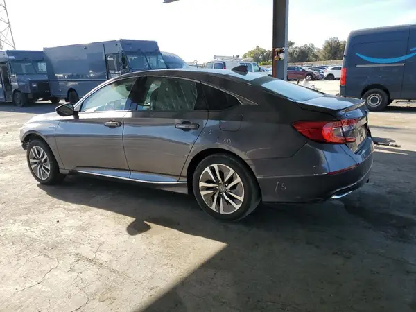 1HGCV3F53KA002455 2019 HONDA ACCORD - Image 2