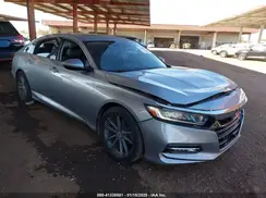 1HGCV3F54JA010949 2018 HONDA ACCORD