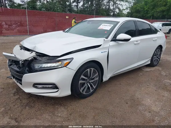 1HGCV3F55JA015447 2018 HONDA ACCORD - Image 2