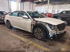 1HGCV3F55KA018222 2019 HONDA ACCORD