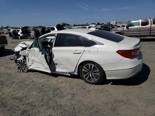 1HGCV3F56JA002898 2018 HONDA ACCORD - Image 2