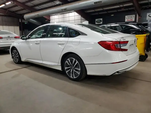 1HGCV3F56JA003744 2018 HONDA ACCORD - Image 2