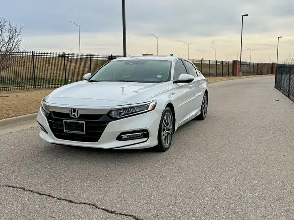 1HGCV3F56JA016039 2018 HONDA ACCORD - Image 2