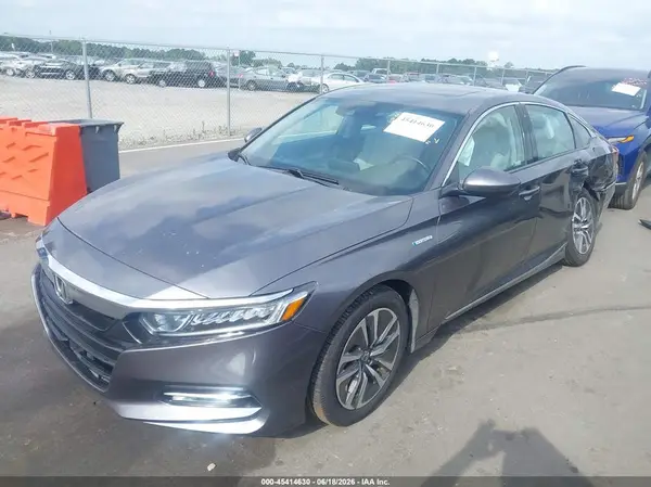 1HGCV3F57JA002814 2018 HONDA ACCORD - Image 2