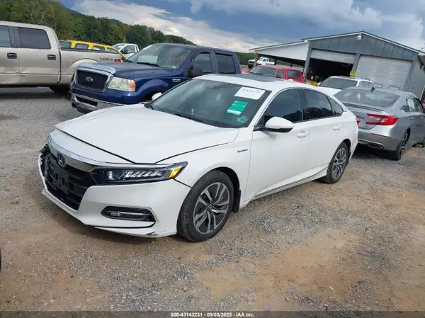 1HGCV3F57JA004465 2018 HONDA ACCORD - Image 2
