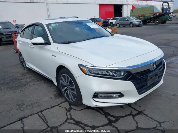 1HGCV3F57JA010296 2018 HONDA ACCORD - Image 1