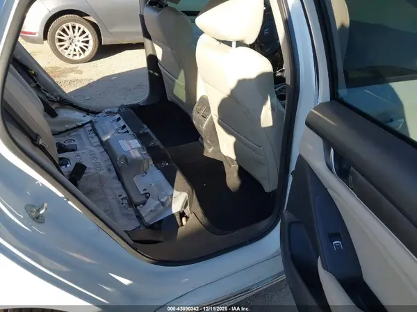 1HGCV3F57JA016471 2018 HONDA ACCORD - Image 8
