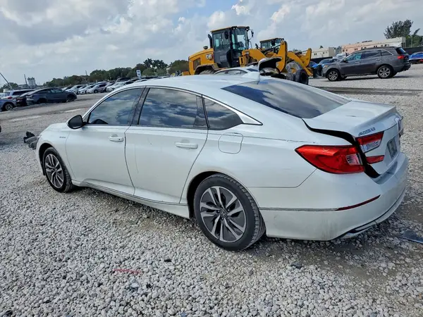 1HGCV3F57JA017149 2018 HONDA ACCORD - Image 2