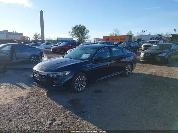 1HGCV3F58JA010100 2018 HONDA ACCORD - Image 2