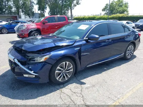1HGCV3F58LA006311 2020 HONDA ACCORD - Image 2