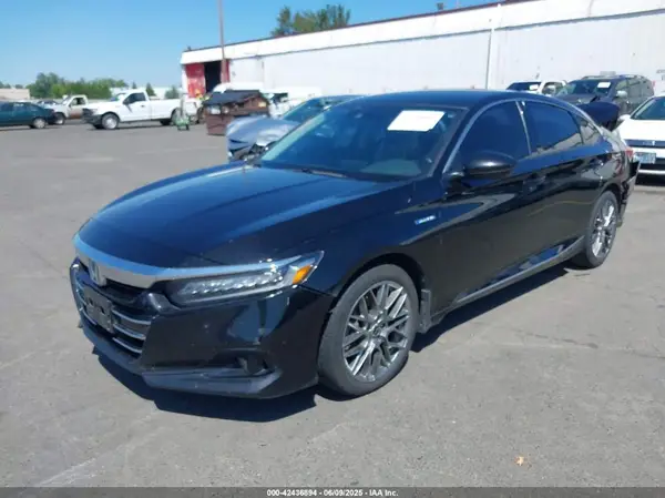 1HGCV3F58NA019403 2022 HONDA ACCORD - Image 2
