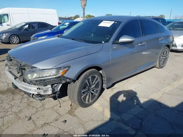 1HGCV3F59JA000174 2018 HONDA ACCORD - Image 2
