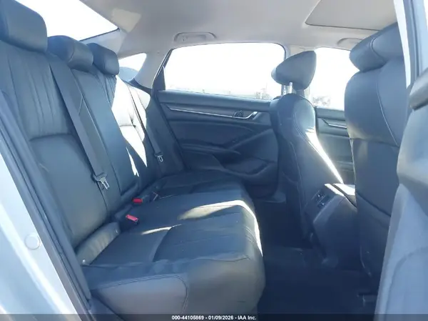 1HGCV3F59JA000174 2018 HONDA ACCORD - Image 8