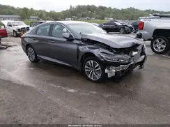 1HGCV3F59JA002863 2018 HONDA ACCORD