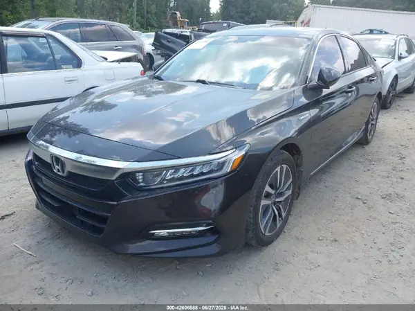 1HGCV3F59JA004662 2018 HONDA ACCORD - Image 2