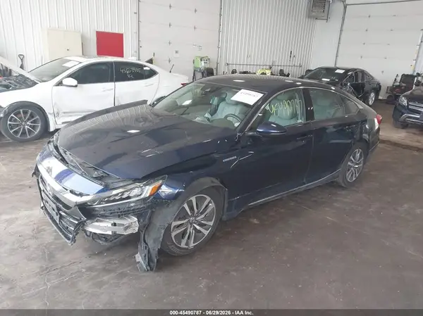 1HGCV3F59JA010526 2018 HONDA ACCORD - Image 2