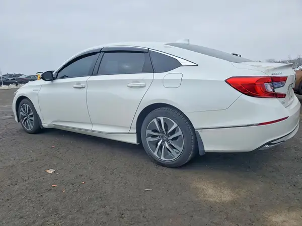 1HGCV3F5XJA000233 2018 HONDA ACCORD - Image 2