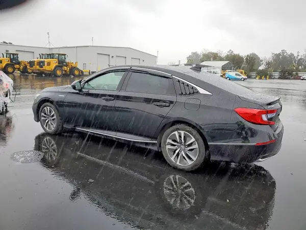 1HGCV3F5XJA003486 2018 HONDA ACCORD - Image 2