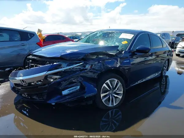 1HGCV3F5XJA009238 2018 HONDA ACCORD - Image 2