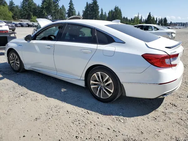 1HGCV3F5XJA015833 2018 HONDA ACCORD - Image 2