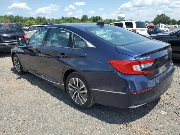1HGCV3F67JA003437 2018 HONDA ACCORD - Image 2