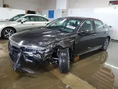 1HGCV3F90JA008425 2018 HONDA ACCORD