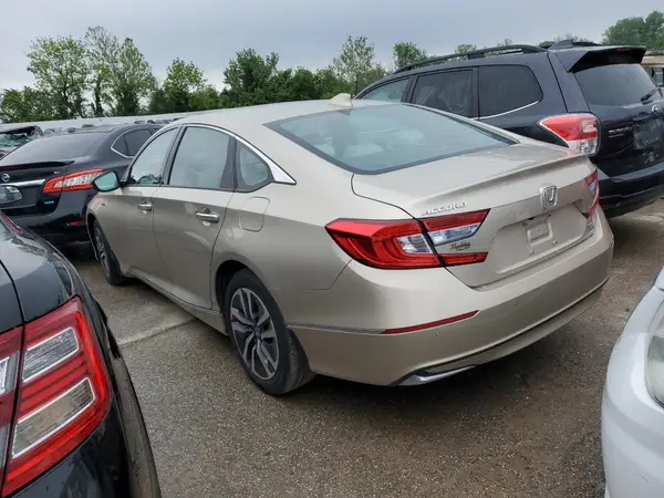 1HGCV3F91LA012471 2020 HONDA ACCORD - Image 2