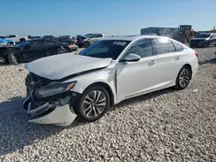 1HGCV3F92JA004442 2018 HONDA ACCORD