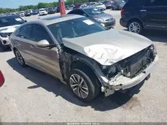 1HGCV3F92JA004716 2018 HONDA ACCORD
