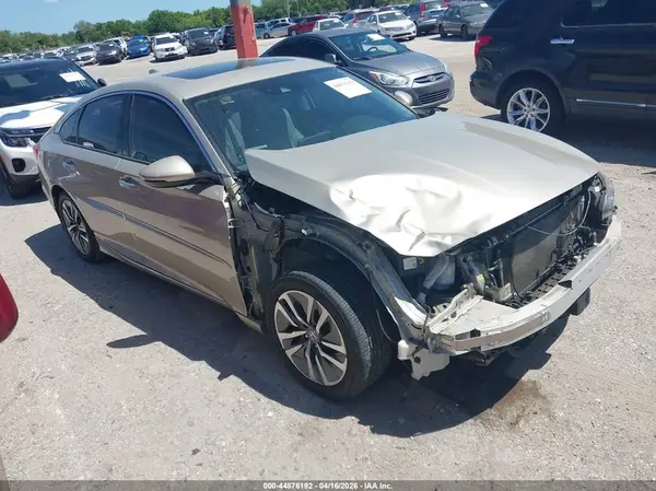 1HGCV3F92JA004716 2018 HONDA ACCORD - Image 1