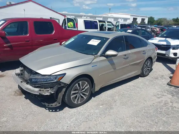 1HGCV3F92JA004716 2018 HONDA ACCORD - Image 2