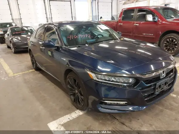 1HGCV3F92JA006045 2018 HONDA ACCORD - Image 1